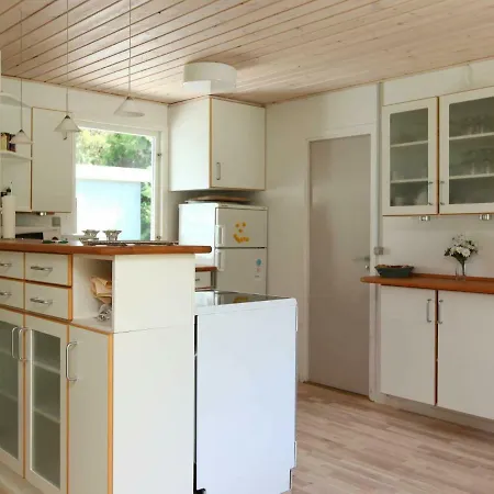 Luxurious Holiday In With Whirlpool Semesterbostad