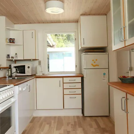 Luxurious Holiday In With Whirlpool Semesterbostad